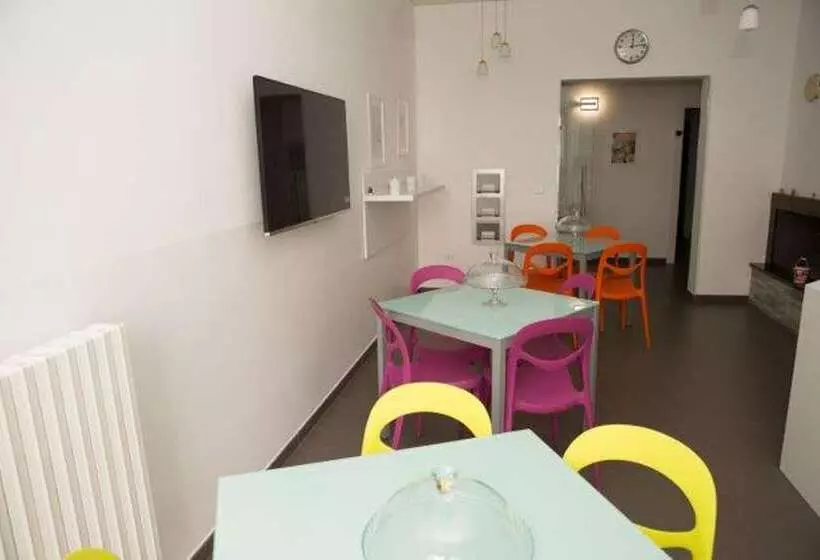 تختخواب و صبحانه Nidi Di Feo