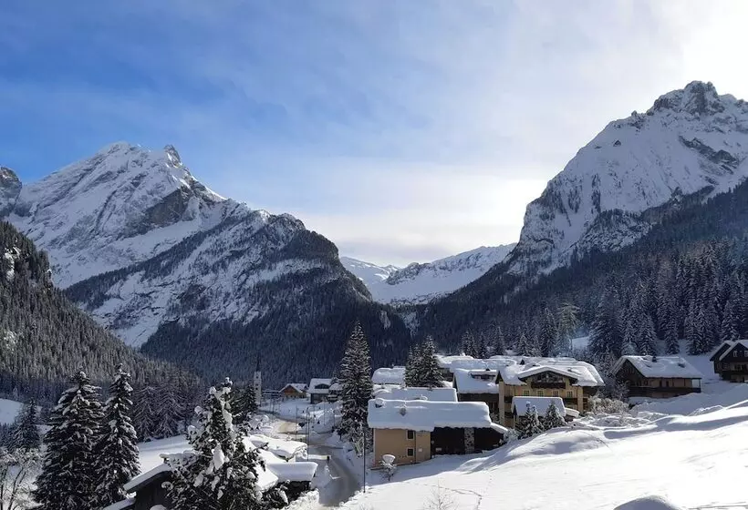 Hotelli Albergo Majorka