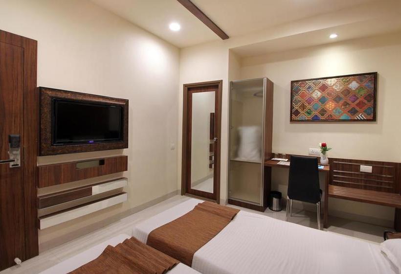 فندق Arastu A Budget