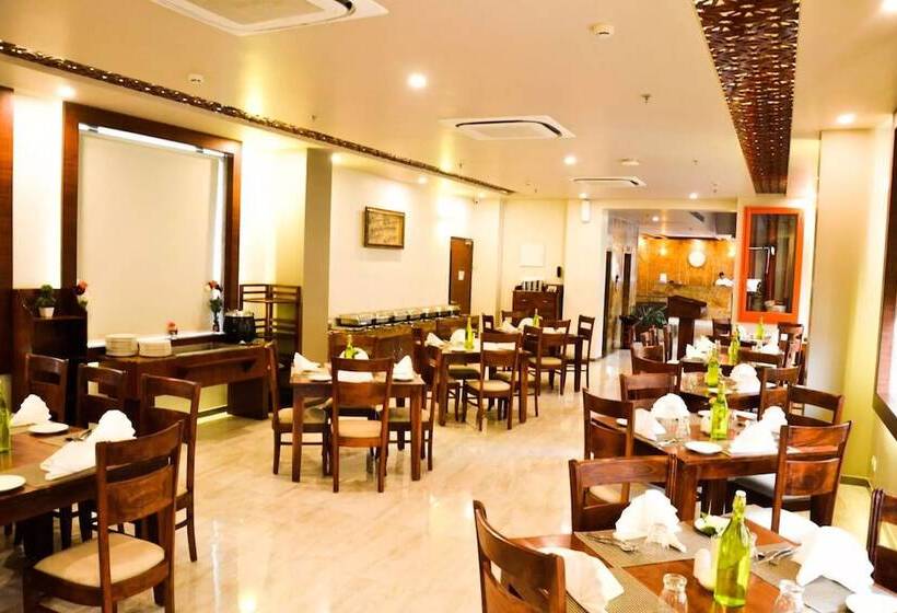 هتل Jaipur Central