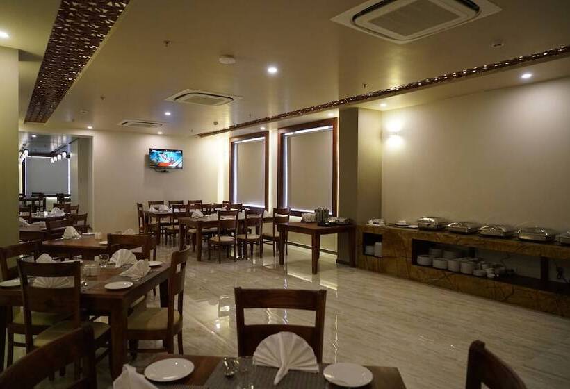 هتل Jaipur Central