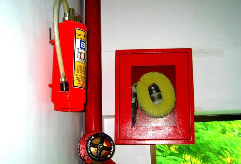 בית מלון כפרי Monarch Aachal