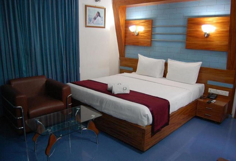 בית מלון כפרי Monarch Aachal