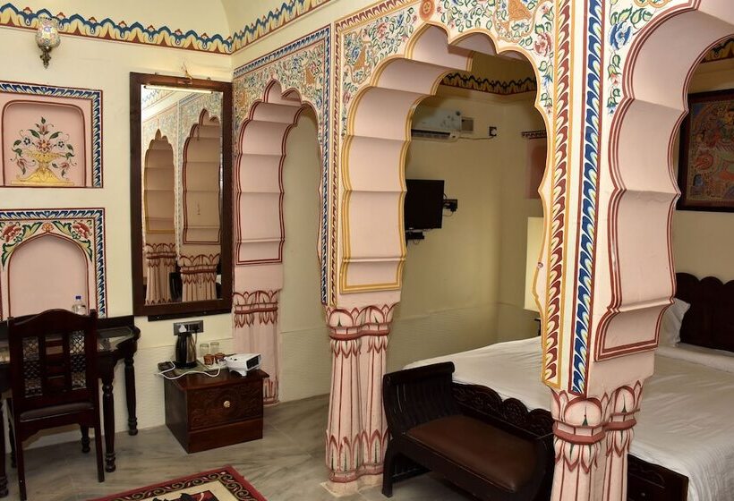 Отель Shahi Palace Mandawa