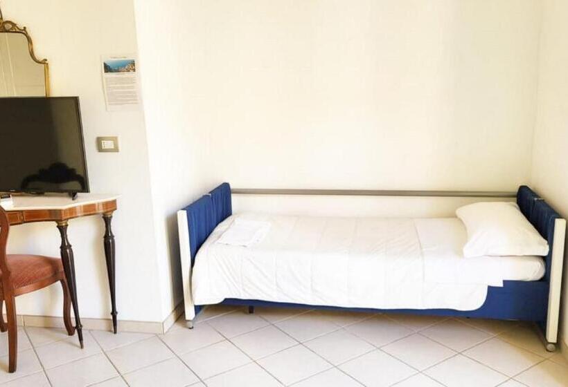 تختخواب و صبحانه Santi E Saraceni Rooms