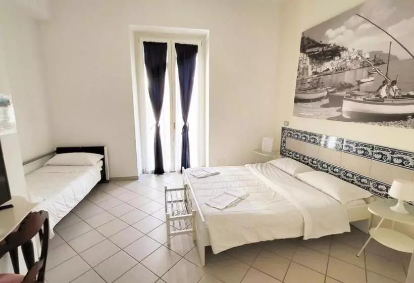تختخواب و صبحانه Santi E Saraceni Rooms