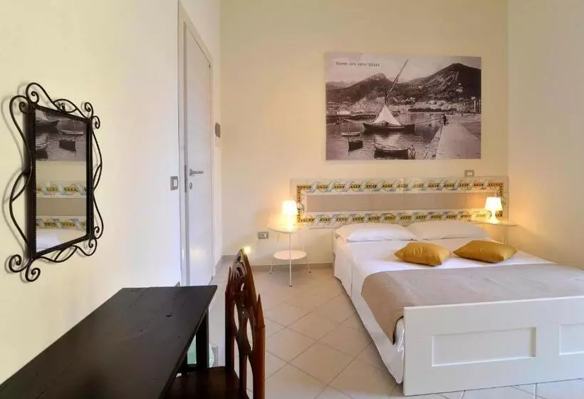 تختخواب و صبحانه Santi E Saraceni Rooms