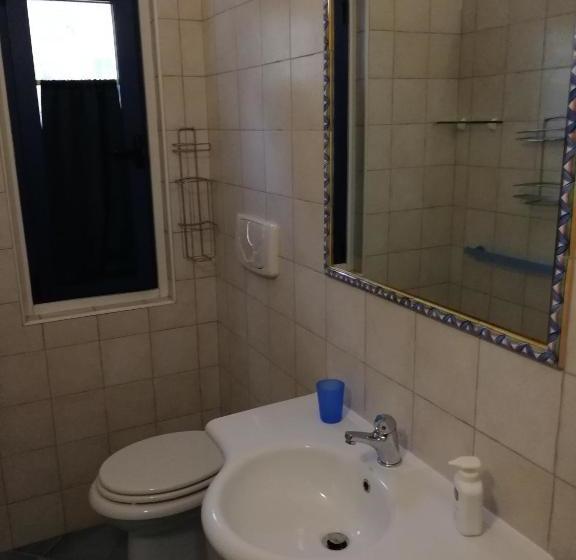 Bed And Breakfast Delfino Blu