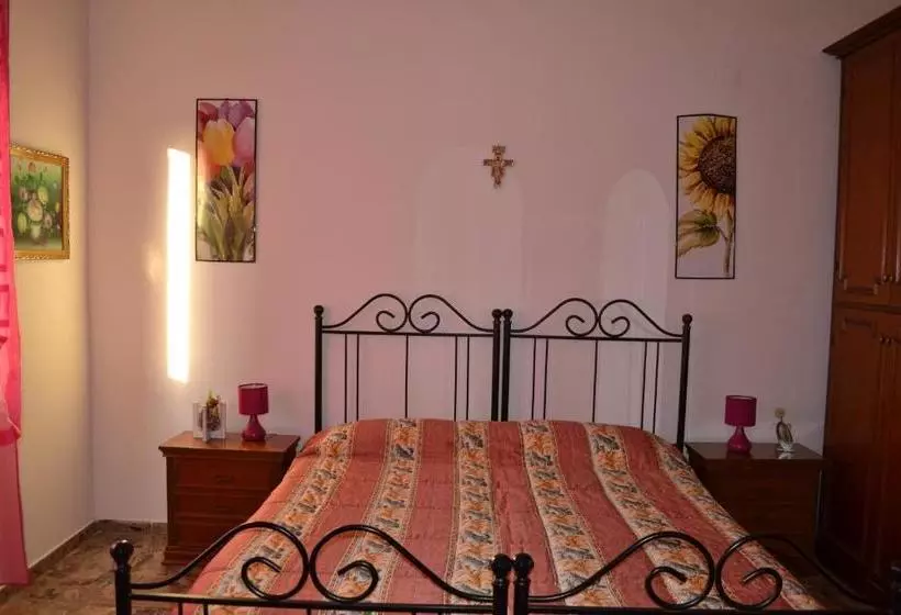 Aamiaismajoitus (B&B) Il Giardino Del Gallo