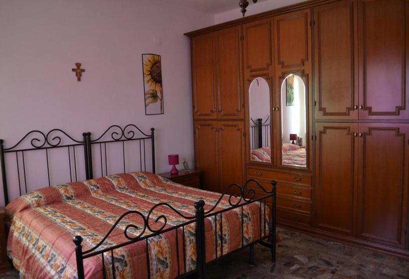 مبيت وإفطار Il Giardino Del Gallo