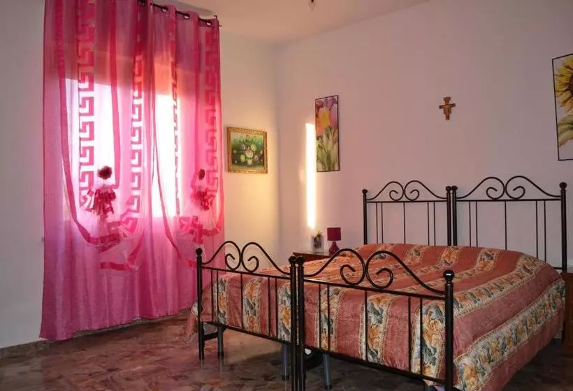 Aamiaismajoitus (B&B) Il Giardino Del Gallo