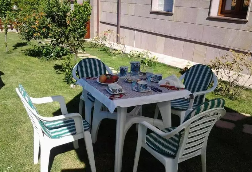 ベッドアンドブレックファースト Sa Mariposa