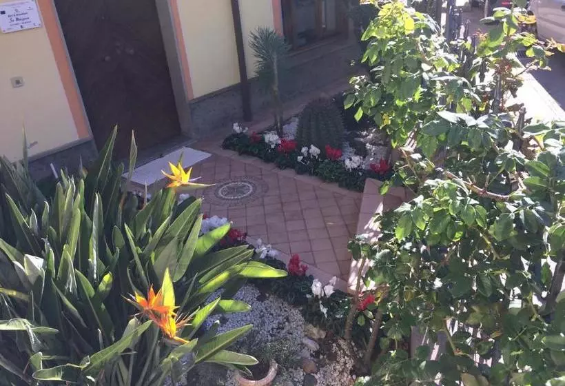 ベッドアンドブレックファースト Sa Mariposa