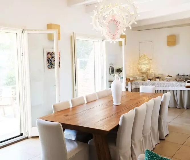 Aamiaismajoitus (B&B) Tenuta Cardinale