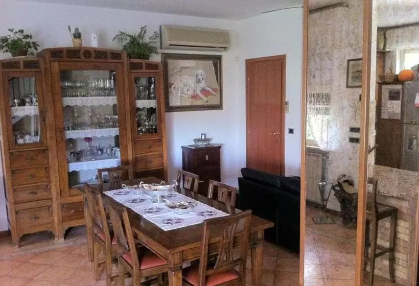 Aamiaismajoitus (B&B) Villa Emma