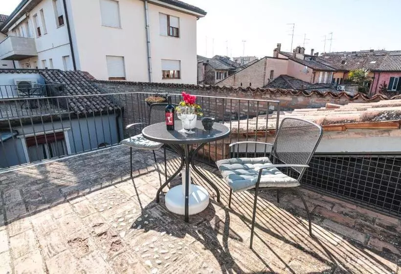 تختخواب و صبحانه Villa Noctis