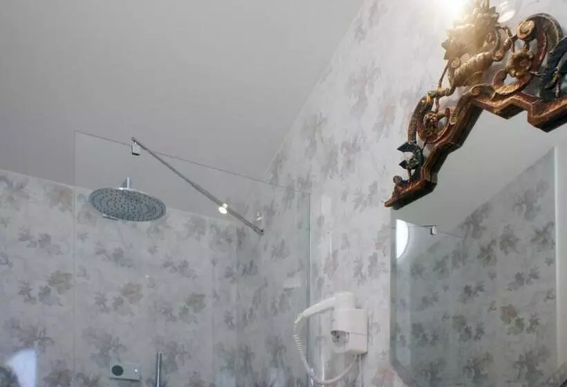 تختخواب و صبحانه Villa Noctis