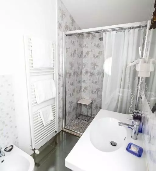 تختخواب و صبحانه Villa Noctis