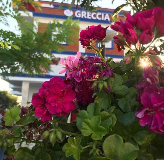 هتل Greccia