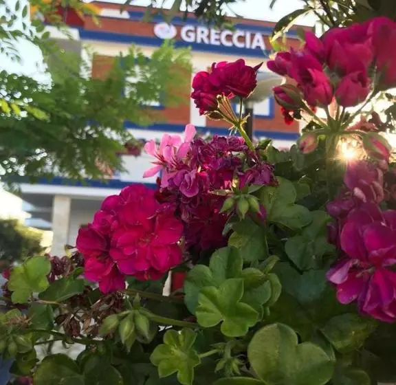 هتل Greccia