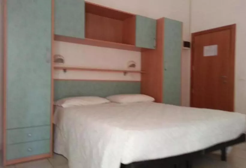 Hotelli La Parigina