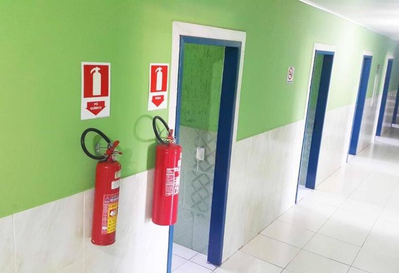 בית מלון כפרי Yves