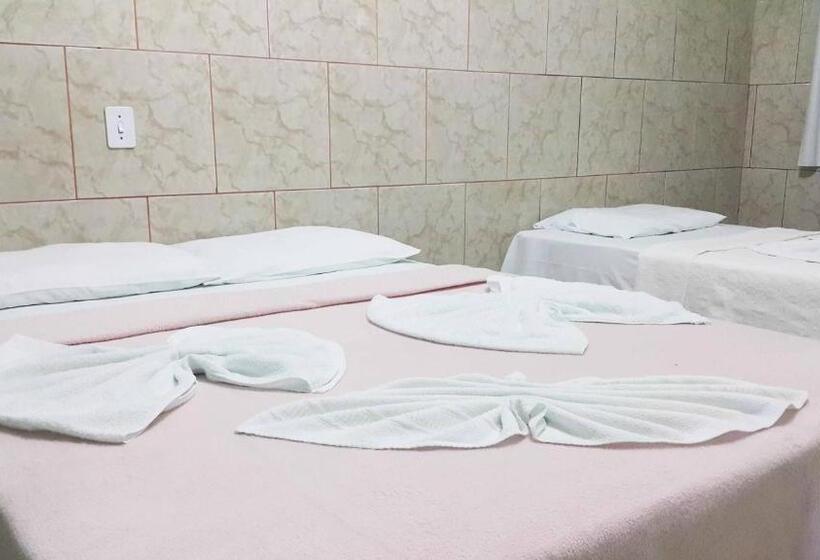 בית מלון כפרי Yves