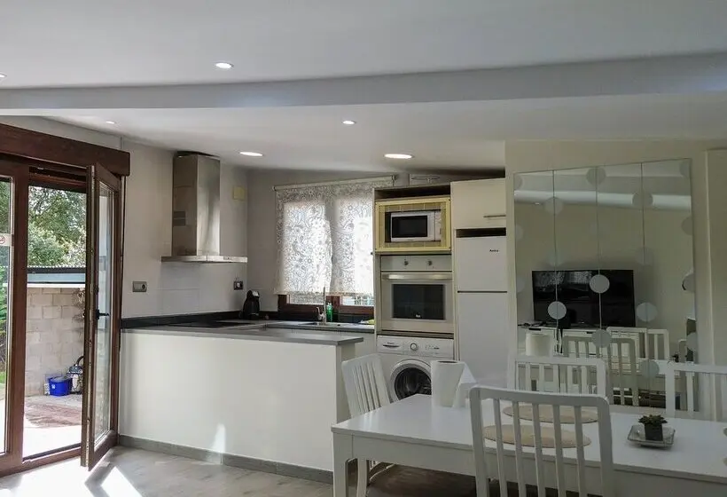 Casa Obregón Cabárceno 3000