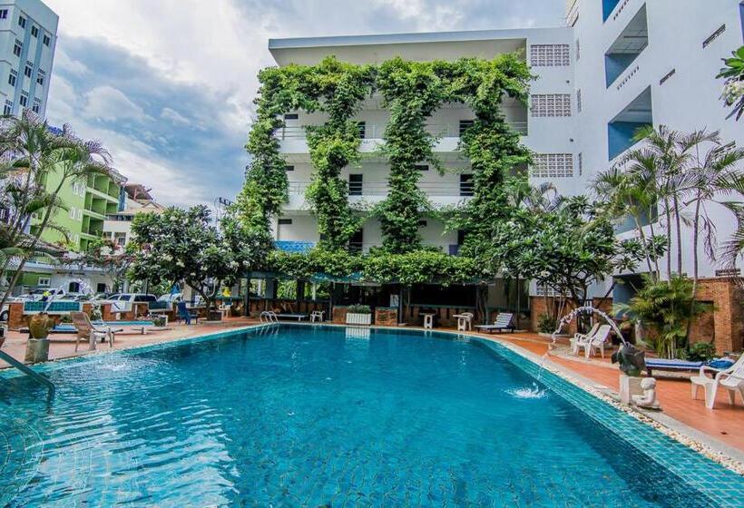 هتل Sutus Court 5