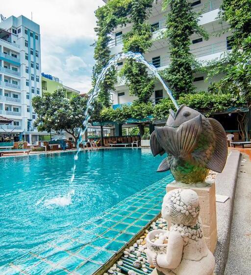 هتل Sutus Court 5