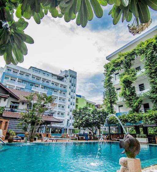 هتل Sutus Court 5