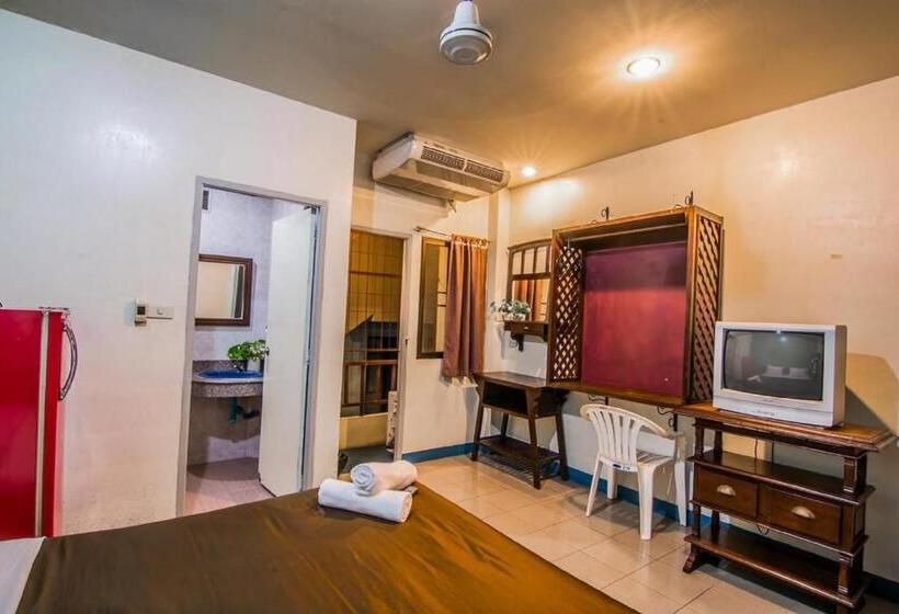 هتل Sutus Court 5