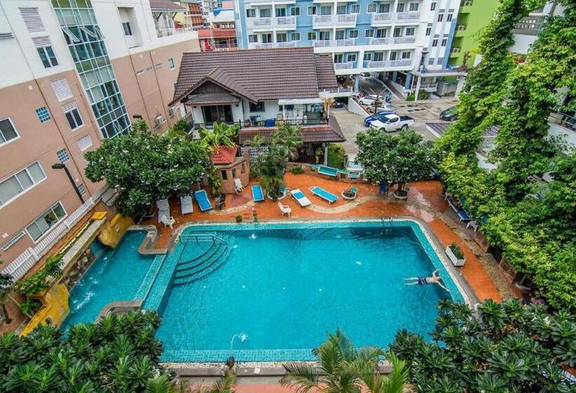 هتل Sutus Court 5