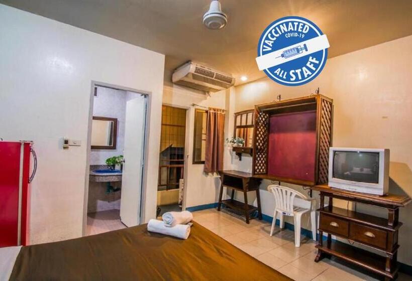 هتل Sutus Court 5