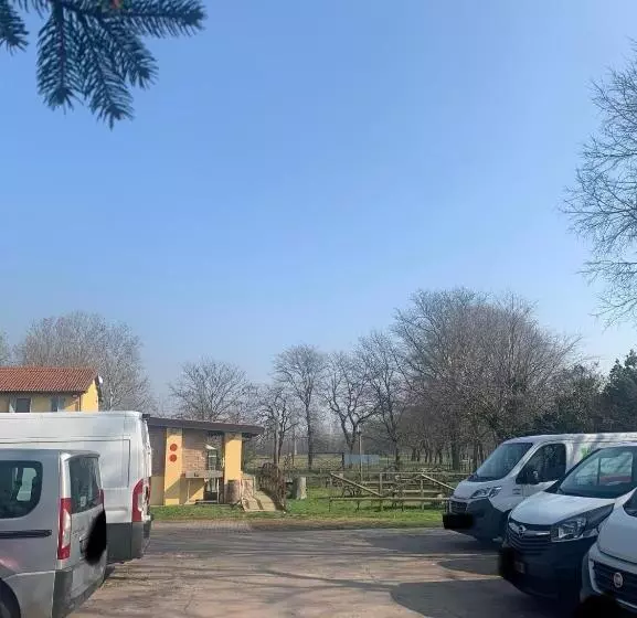 هاستل Cascina Bellaria