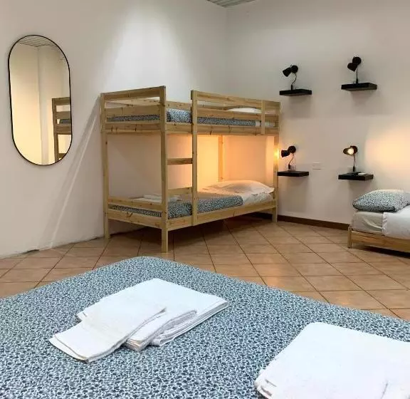 هاستل Cascina Bellaria