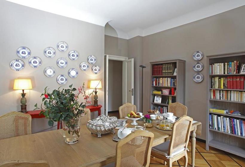 B&b Bonaparte Suites