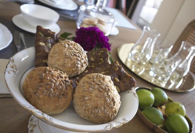 B&b Bonaparte Suites