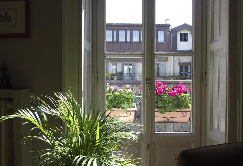 B&b Bonaparte Suites