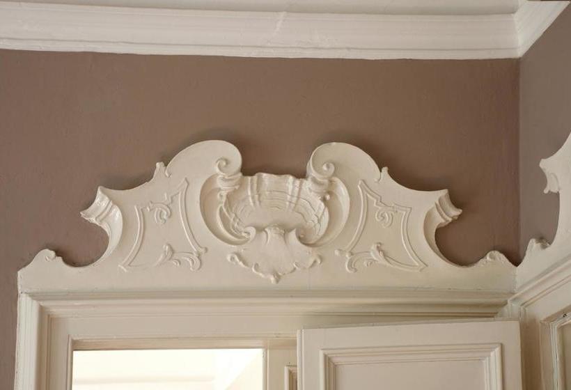 B&b Bonaparte Suites