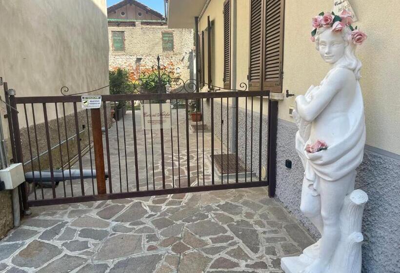 B&b Corte Sul Naviglio Cin I T 0 1 5 0 7 0 C 1 3 X U I L Q C V