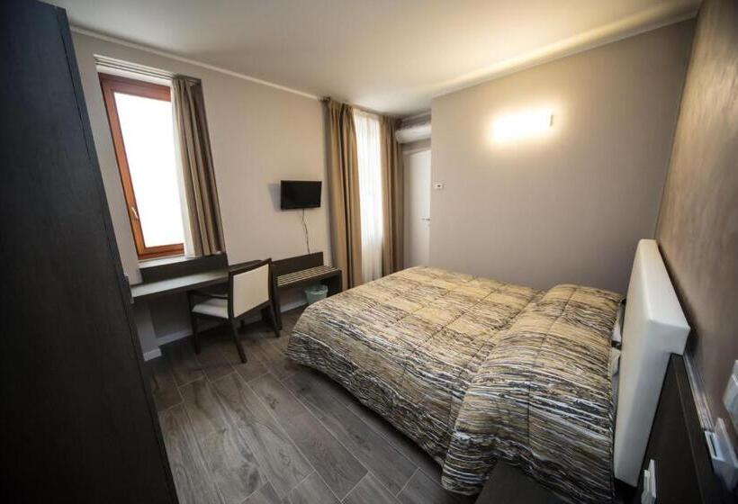 B&b Corte Sul Naviglio Cin I T 0 1 5 0 7 0 C 1 3 X U I L Q C V