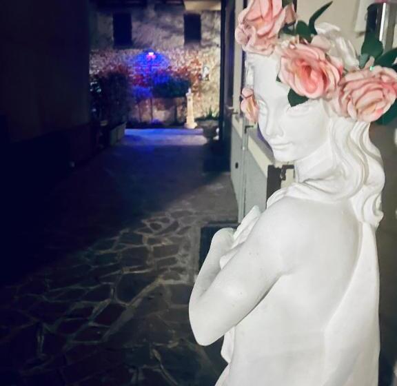 B&b Corte Sul Naviglio Cin I T 0 1 5 0 7 0 C 1 3 X U I L Q C V