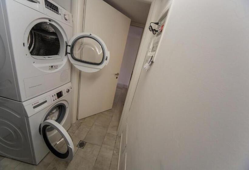 B&b Corte Sul Naviglio Cin I T 0 1 5 0 7 0 C 1 3 X U I L Q C V