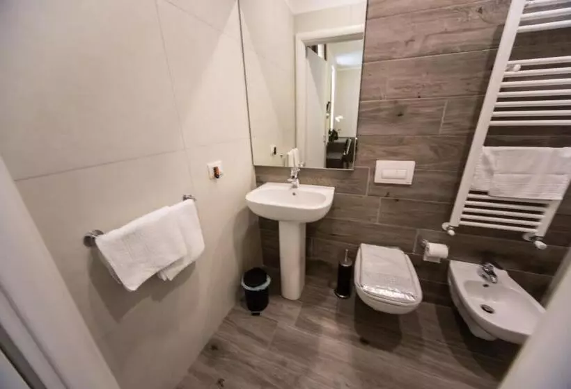 B&b Corte Sul Naviglio Cin I T 0 1 5 0 7 0 C 1 3 X U I L Q C V