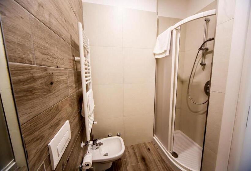 B&b Corte Sul Naviglio Cin I T 0 1 5 0 7 0 C 1 3 X U I L Q C V