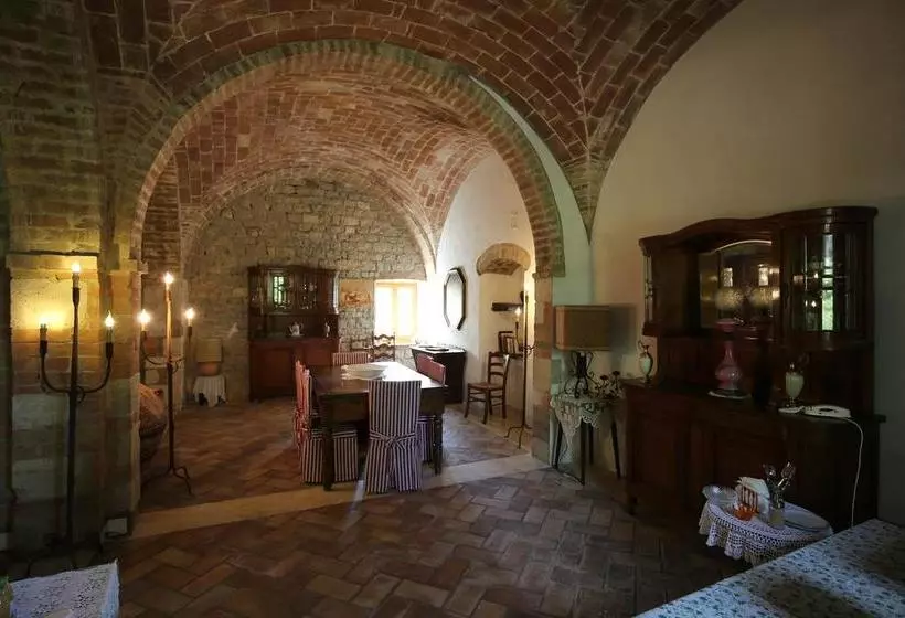 Aamiaismajoitus (B&B) Residenza Santa Maria In Borraccia