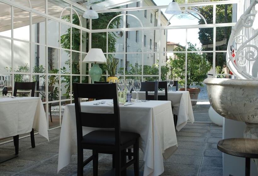 تختخواب و صبحانه Villa La Bianca