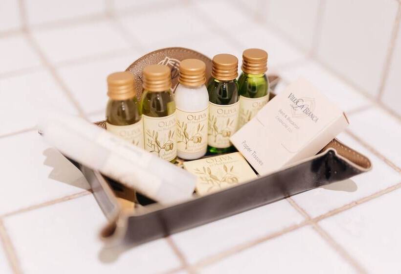 تختخواب و صبحانه Villa La Bianca