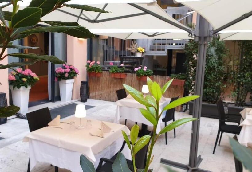 هتل Albergo La Svolta